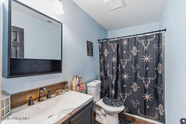 31720 N Barbara Ave, Spirit Lake, ID 83869