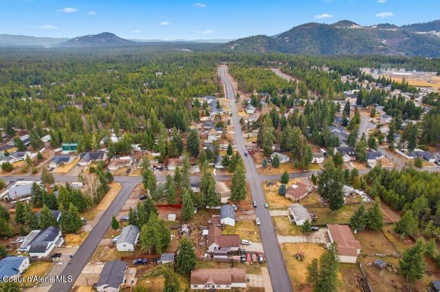 31720 N Barbara Ave, Spirit Lake, ID 83869