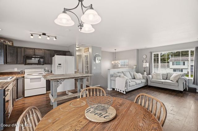 31720 N Barbara Ave, Spirit Lake, ID 83869