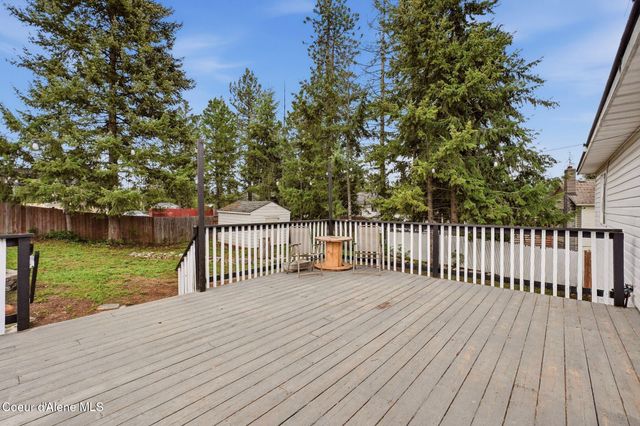 31720 N Barbara Ave, Spirit Lake, ID 83869