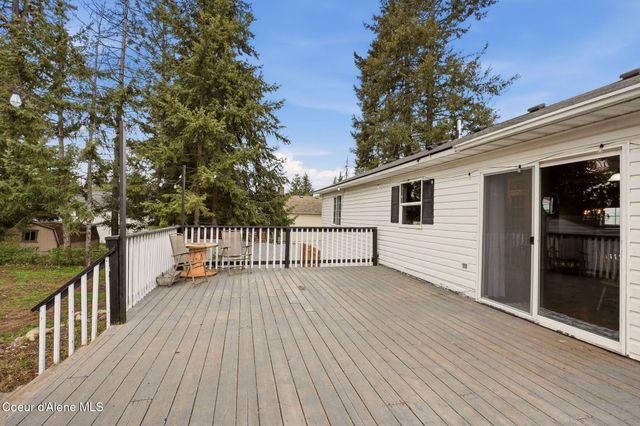 31720 N Barbara Ave, Spirit Lake, ID 83869