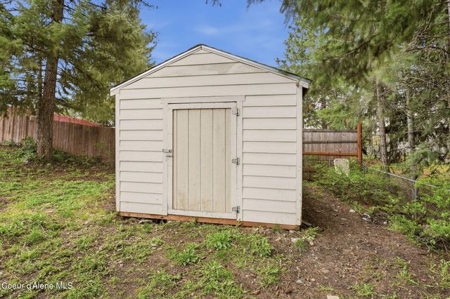 31720 N Barbara Ave, Spirit Lake, ID 83869