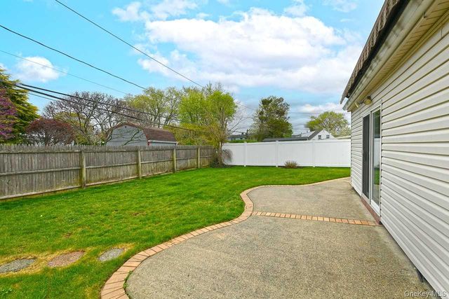 203 Saddle Lane, Levittown, NY 11756