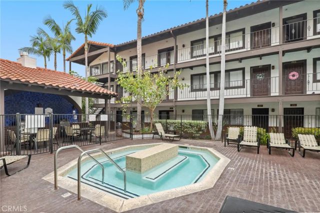 17200 Newhope Street 334, Fountain Valley, CA 92708