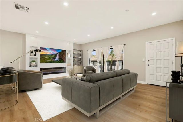 17200 Newhope Street 334, Fountain Valley, CA 92708