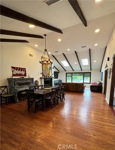 5329 Mecca Avenue, Tarzana (los Angeles), CA 91356