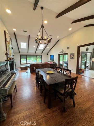 5329 Mecca Avenue, Tarzana (los Angeles), CA 91356