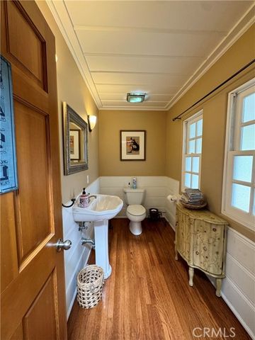 5329 Mecca Avenue, Tarzana (los Angeles), CA 91356