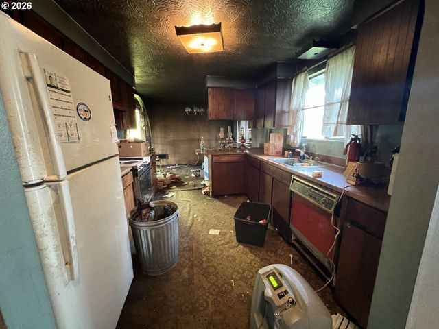 1917 Ne 226TH Ave, Fairview, OR 97024