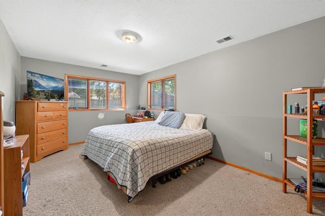 1810 Cedar Place, Buffalo, MN 55313
