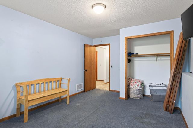 1810 Cedar Place, Buffalo, MN 55313