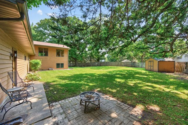 1810 Cedar Place, Buffalo, MN 55313