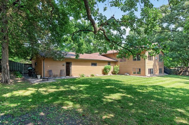 1810 Cedar Place, Buffalo, MN 55313