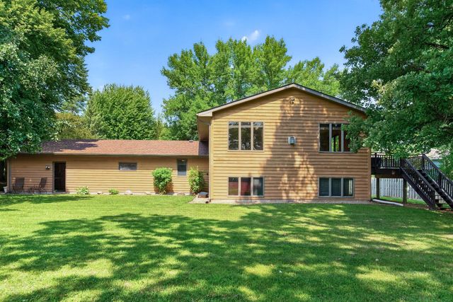 1810 Cedar Place, Buffalo, MN 55313