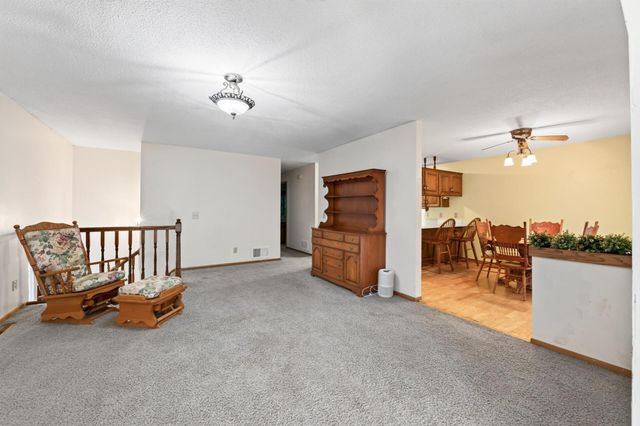 1810 Cedar Place, Buffalo, MN 55313