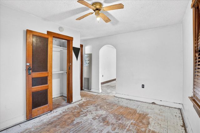 440 S White Oak Road, Marshfield, MO 65706