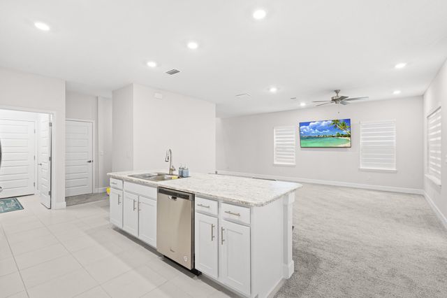 692 NE Turtleback Trail, Port St. Lucie, Port St Lucie, FL 34983