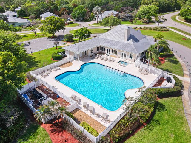 692 NE Turtleback Trail, Port St. Lucie, Port St Lucie, FL 34983