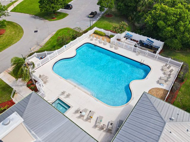 692 NE Turtleback Trail, Port St. Lucie, Port St Lucie, FL 34983