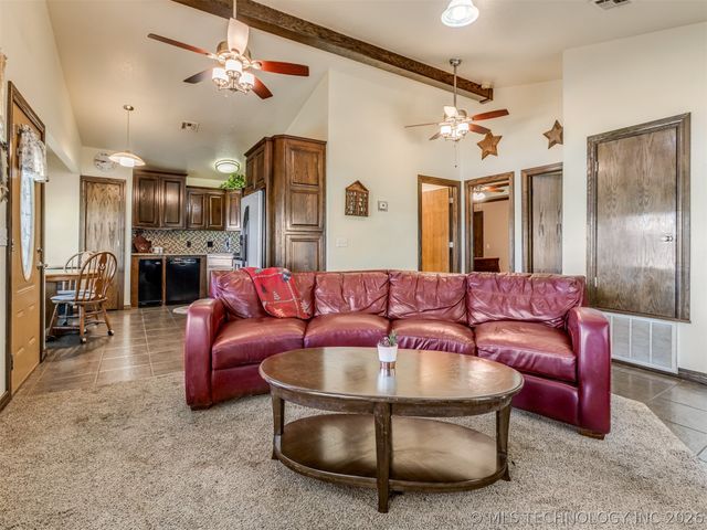 416627 Lakeside, Checotah, OK 74426