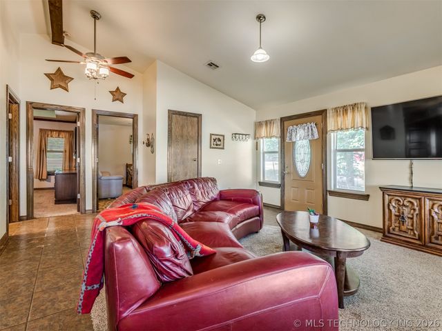416627 Lakeside, Checotah, OK 74426