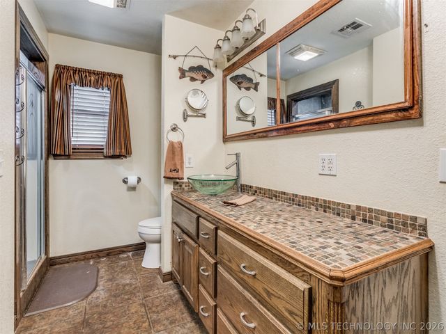 416627 Lakeside, Checotah, OK 74426