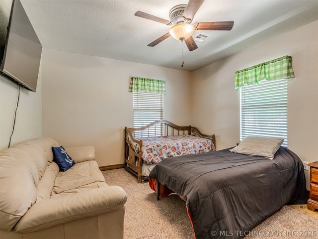416627 Lakeside, Checotah, OK 74426