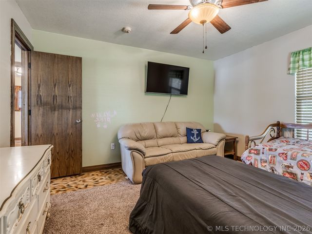 416627 Lakeside, Checotah, OK 74426