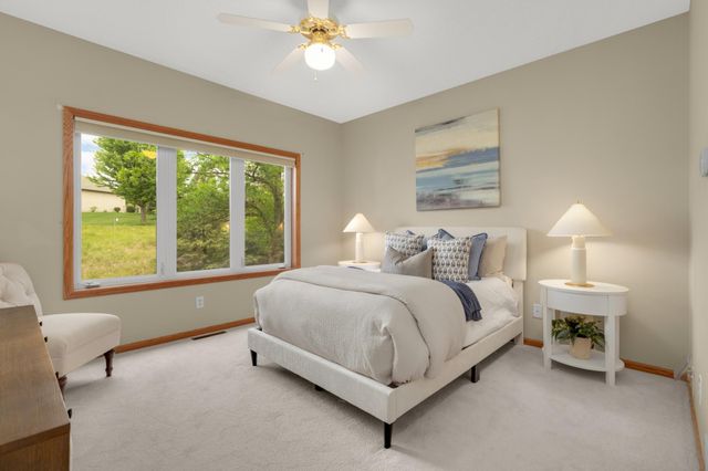 19134 Inndale Drive, Lakeville, MN 55044