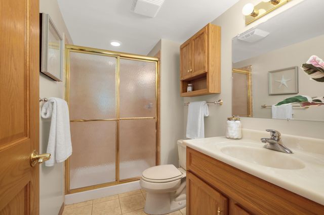 19134 Inndale Drive, Lakeville, MN 55044