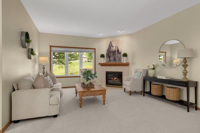19134 Inndale Drive, Lakeville, MN 55044