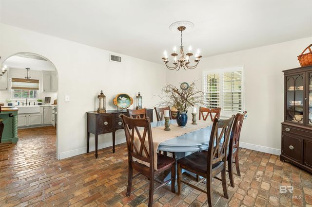 219 W Rosetta Avenue, Foley, AL 36535