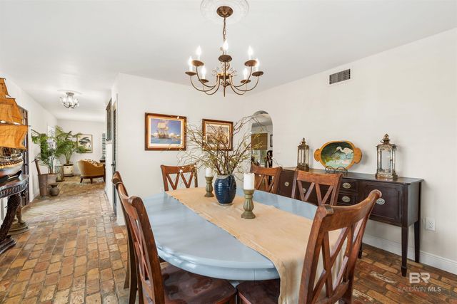 219 W Rosetta Avenue, Foley, AL 36535
