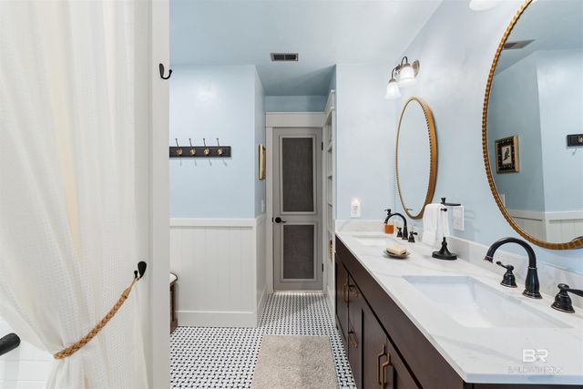 219 W Rosetta Avenue, Foley, AL 36535