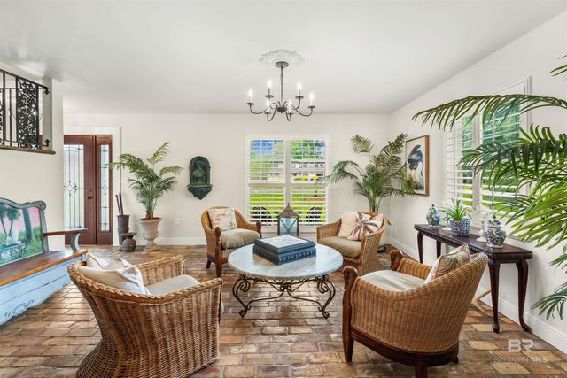 219 W Rosetta Avenue, Foley, AL 36535