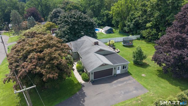 3 South Meadow Drive, Danbury, CT 06811