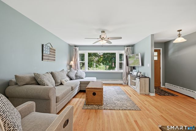 3 South Meadow Drive, Danbury, CT 06811