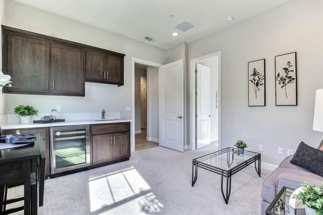 6736 Grasshopper Avenue, Newark, CA 94560