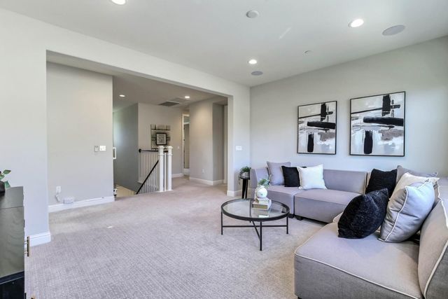 6736 Grasshopper Avenue, Newark, CA 94560