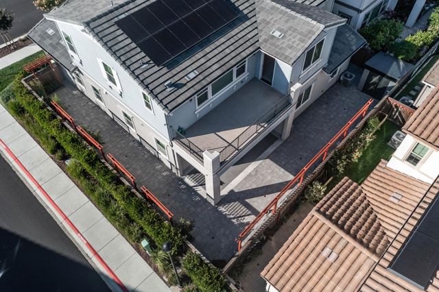 6736 Grasshopper Avenue, Newark, CA 94560