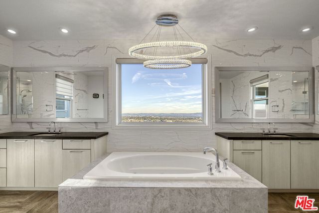 20124 W Piccadilly Lane, Porter Ranch, CA 91326