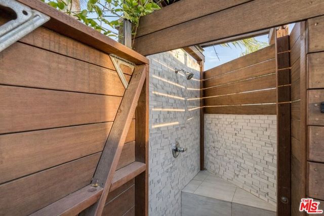 20124 W Piccadilly Lane, Porter Ranch, CA 91326