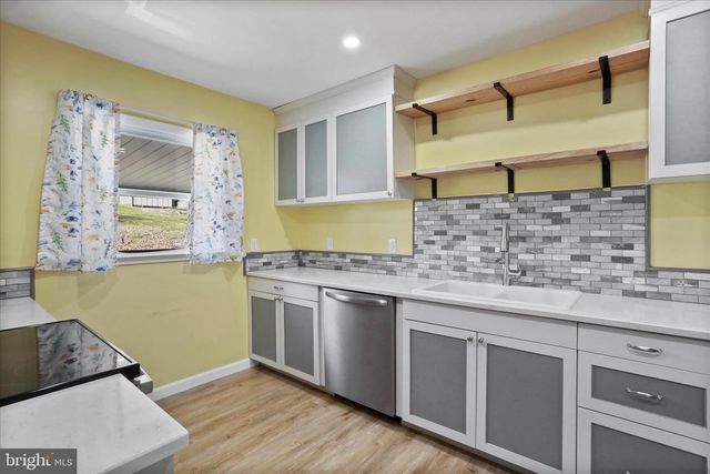 508 MASSANUTTEN HTS, Woodstock, VA 22664