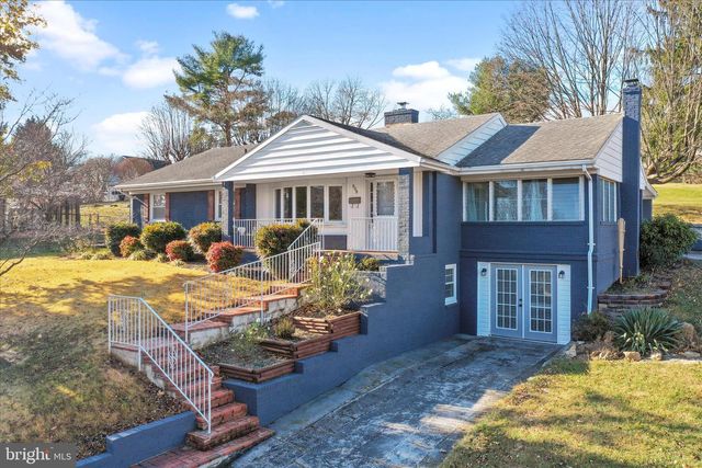 508 MASSANUTTEN HTS, Woodstock, VA 22664