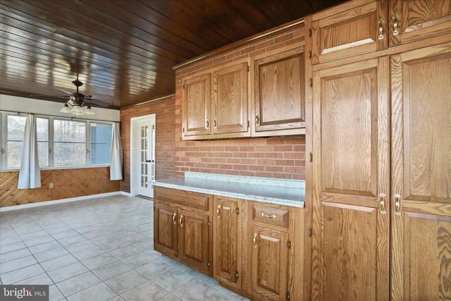 508 MASSANUTTEN HTS, Woodstock, VA 22664