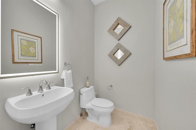2254 SE 7th Street, Pompano Beach, FL 33062