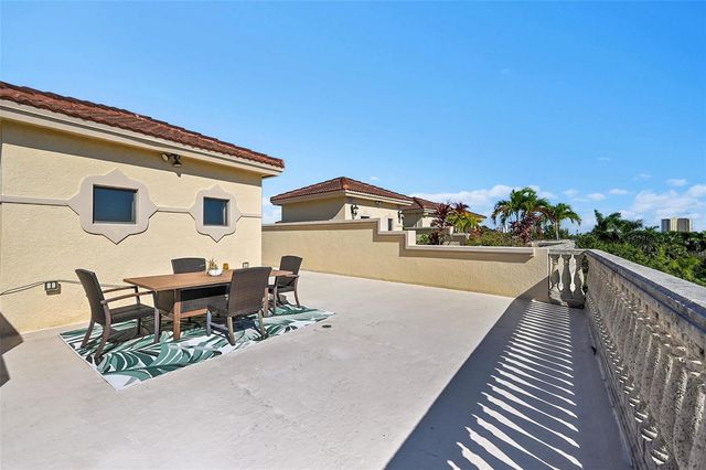 2254 SE 7th Street, Pompano Beach, FL 33062