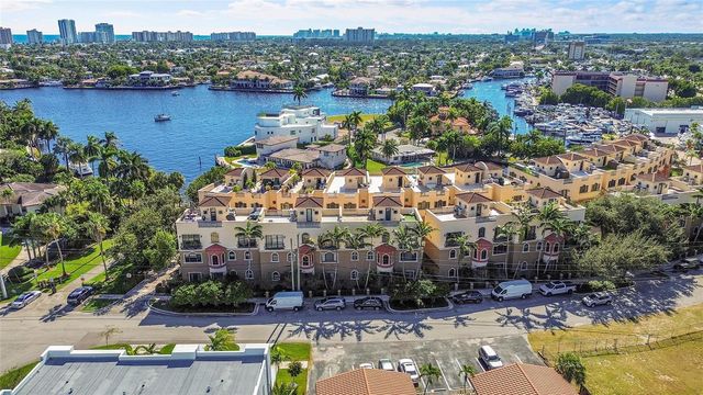 2254 SE 7th Street, Pompano Beach, FL 33062