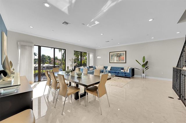 2254 SE 7th Street, Pompano Beach, FL 33062