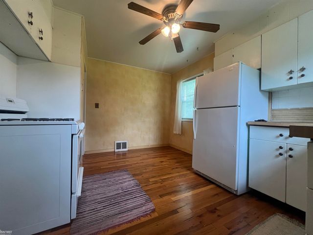 3425 Sterling Street, Flint, MI 48504